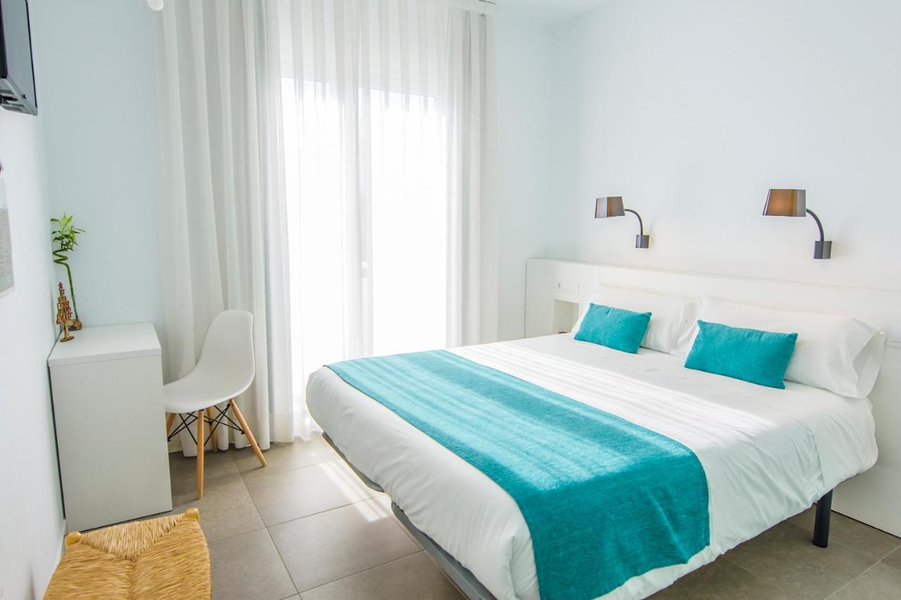 Hostal La Isla カルボネラス エクステリア 写真